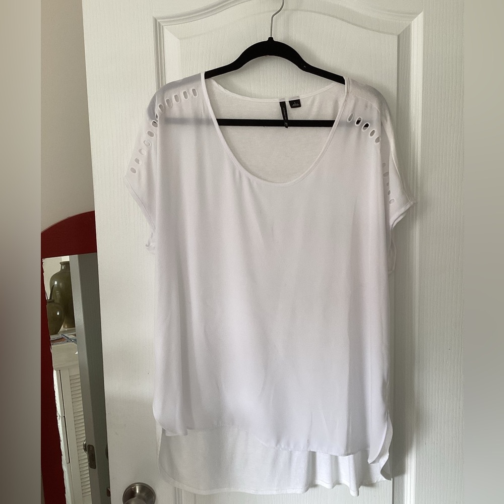 New Directions White Short Sleeve Relaxed Tunic